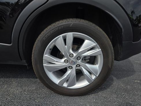 Used 2025 Buick Encore GX Preferred AWD/4WD image 9