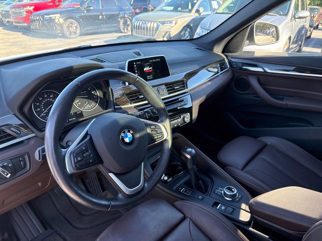 Used 2018 BMW X1 xDrive28i AWD/4WD image 9