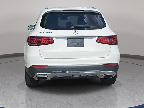 Used 2021 Mercedes-Benz GLC 300 image 6
