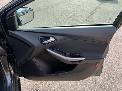 Used 2012 Ford Focus SEL FWD image 20