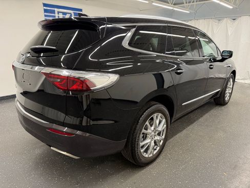 Used 2023 Buick Enclave Essence w/ Experience Buick Package AWD/4WD image 2