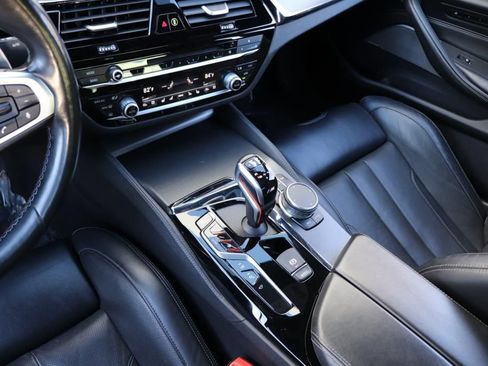 Used 2019 BMW M5 w/ Executive Package image 52