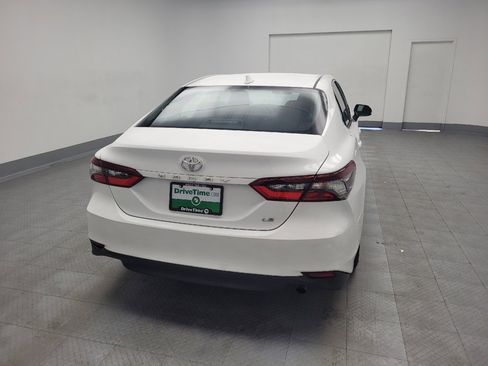 Used 2021 Toyota Camry LE image 7