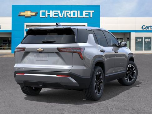 New 2026 Chevrolet Equinox LT w/ Convenience Package II FWD image 4