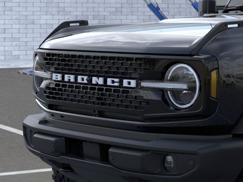 New 2026 Ford Bronco Outer Banks w/ Sasquatch Package AWD/4WD image 19
