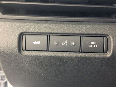 Used 2023 Nissan Altima 2.5 SR w/ SR Premium Package image 15