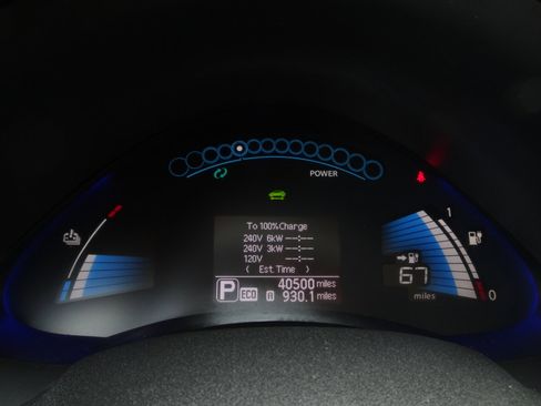 Used 2014 Nissan Leaf SV w/ LED & Quick Charge Package image 24