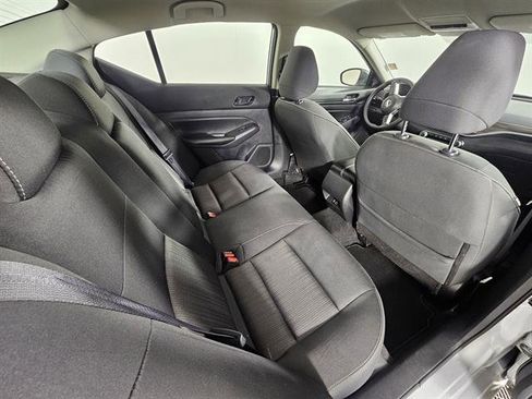 Used 2024 Nissan Altima 2.5 SV image 18