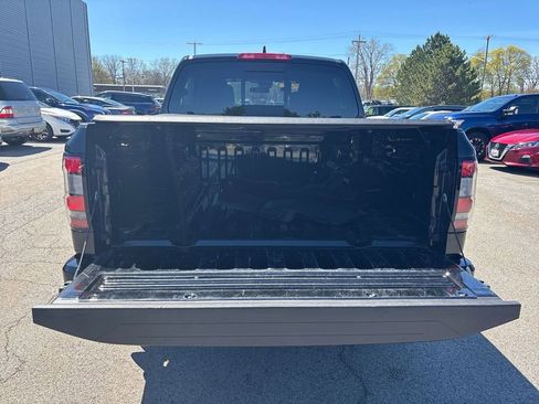 Used 2024 Nissan Frontier PRO-4X w/ Technology Package AWD/4WD image 13