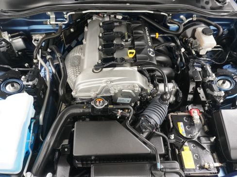 Used 2020 MAZDA MX-5 Miata RF Grand Touring RWD image 27