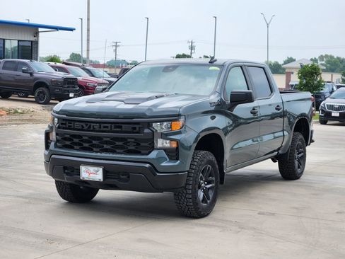 New 2025 Chevrolet Silverado 1500 Custom Trail Boss w/ Dark Appearance Package image 7