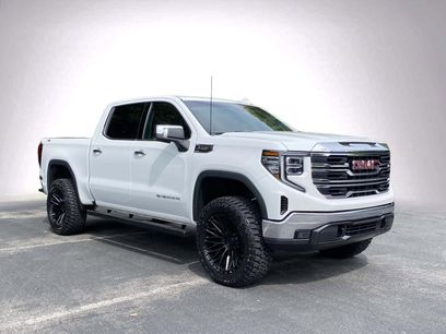 Used 2023 GMC Sierra 1500 SLT w/ SLT Premium Package