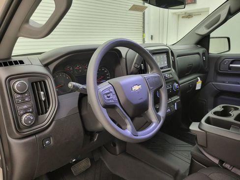 New 2026 Chevrolet Silverado 1500 Custom w/ LPO, Dark Essentials Package image 27