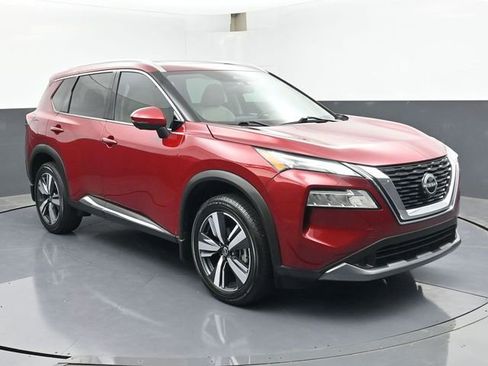 Used 2023 Nissan Rogue SL AWD/4WD image 2