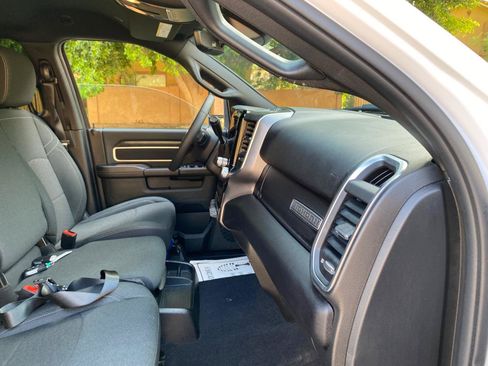 Used 2025 RAM 2500 Big Horn AWD/4WD image 58