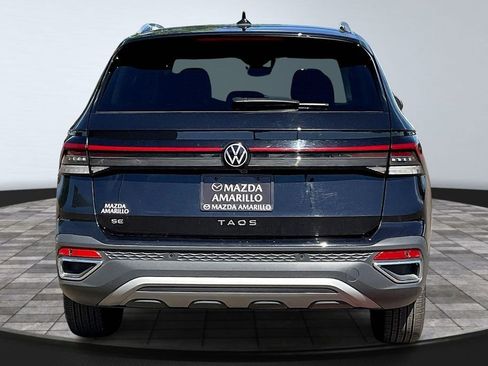 Used 2025 Volkswagen Taos SE image 6