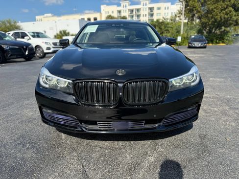 Used 2016 BMW 740i image 10