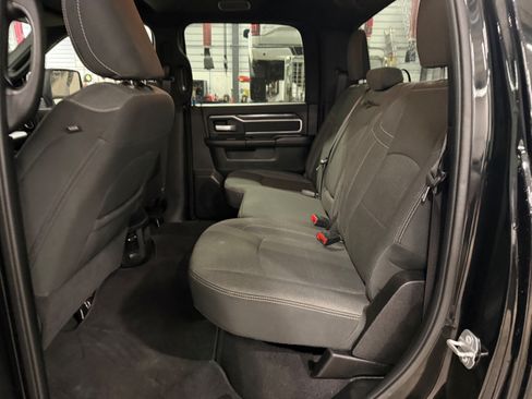 Certified 2024 RAM 2500 Big Horn w/ Night Edition AWD/4WD image 31