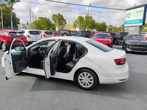 Used 2017 Volkswagen Jetta S FWD image 19