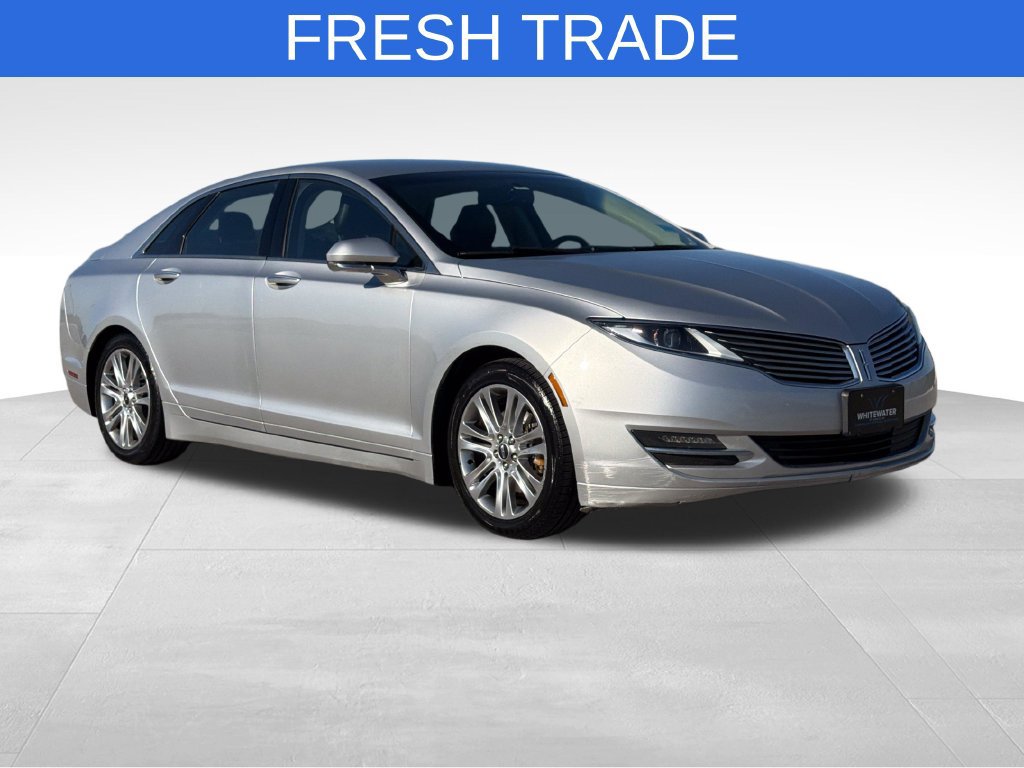 Used 2016 Lincoln MKZ FWD image 1