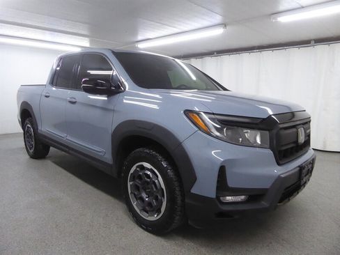 Used 2024 Honda Ridgeline Black Edition image 1
