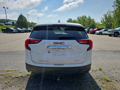 Used 2018 GMC Terrain SLE AWD/4WD image 4