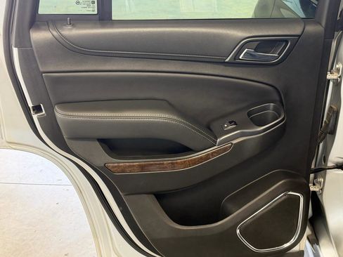 Used 2018 Chevrolet Tahoe LT image 14