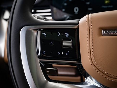 New 2026 Land Rover Range Rover SE image 29