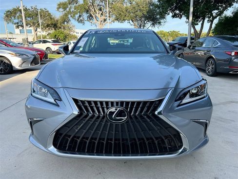 Certified 2025 Lexus ES 300h w/ Premium Package image 2