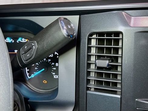 New 2026 Ford F250 XL w/ XL Chrome Package image 11