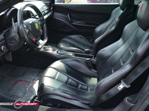 Used 2011 Ferrari 458 Italia Coupe RWD image 14