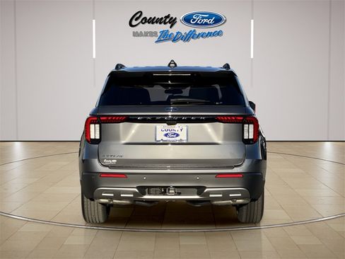 New 2026 Ford Explorer Active w/ Active Comfort Package image 11
