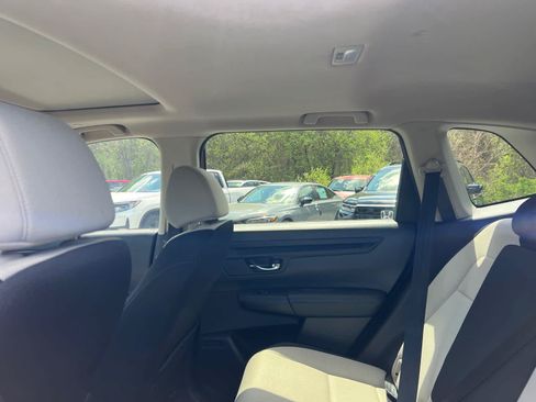 Used 2024 Honda CR-V EX image 31