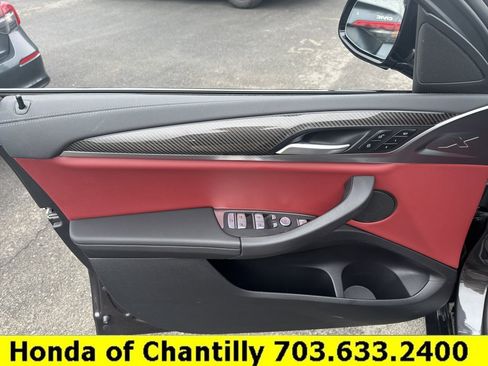 Used 2022 BMW X4 M40i w/ Shadowloine Package AWD/4WD image 18