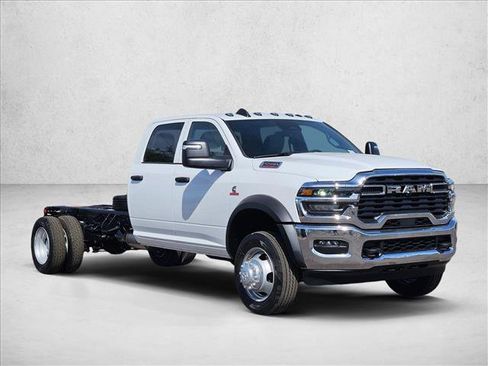 New 2026 RAM 5500 Tradesman w/ Chrome Appearance Group AWD/4WD image 7