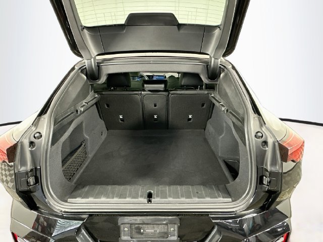 Used 2025 BMW X2 xDrive28i AWD/4WD image 31