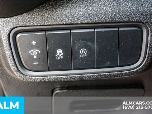 Used 2025 Kia Soul LX w/ LX Technology Package FWD image 43