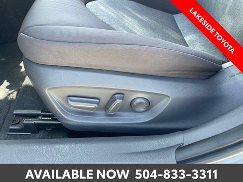 Used 2019 Toyota Camry LE FWD image 26