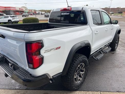 New 2026 Chevrolet Colorado ZR2 w/ Technology Package AWD/4WD image 7