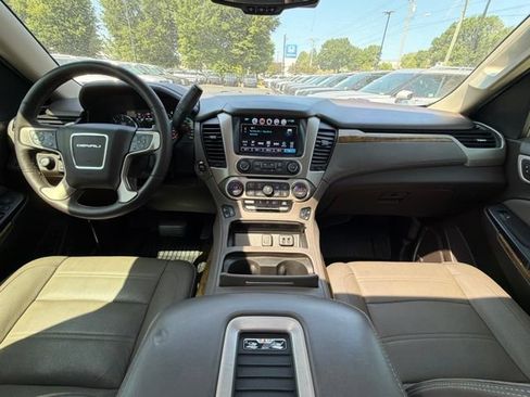 Used 2017 GMC Yukon Denali w/ Open Road Package AWD/4WD image 32