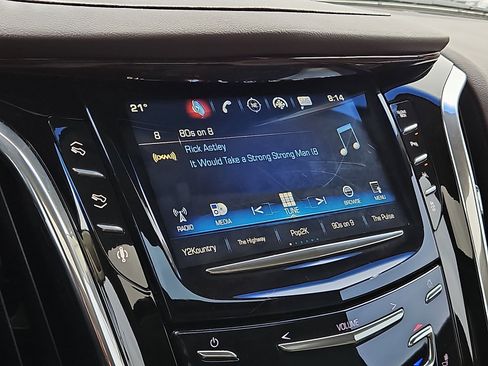 Used 2016 Cadillac Escalade Luxury image 18