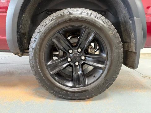 Used 2022 RAM 1500 Classic Warlock AWD/4WD image 9