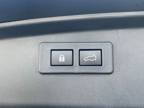 Used 2025 Subaru Outback Touring XT w/ Popular Package #2 image 7