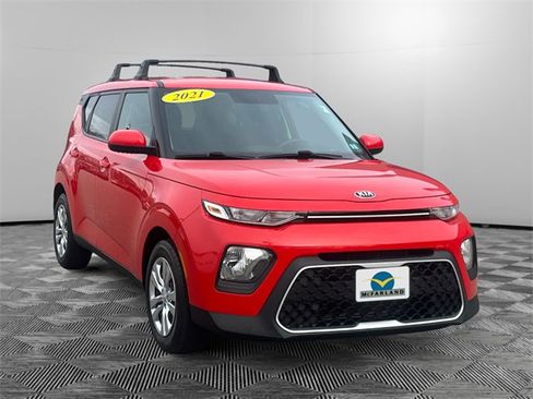 Used 2021 Kia Soul LX image 7