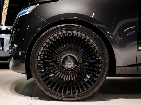 Used 2023 Land Rover Range Rover Autobiography image 23