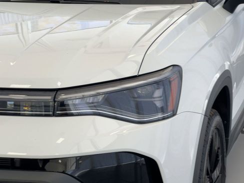 New 2026 Volkswagen Taos SE image 11
