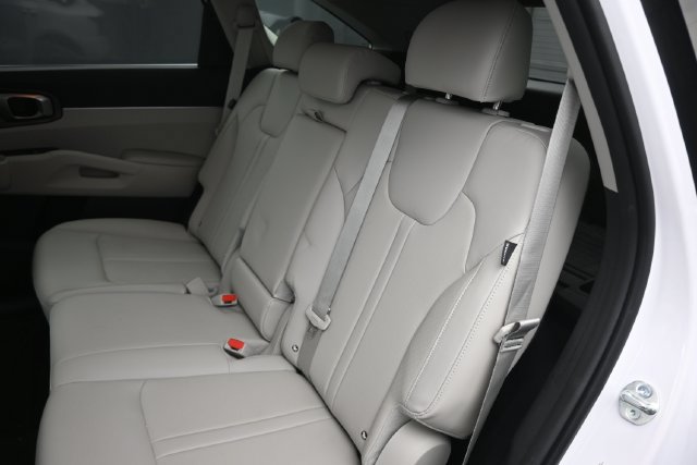 Used 2026 Kia Sorento S FWD image 24