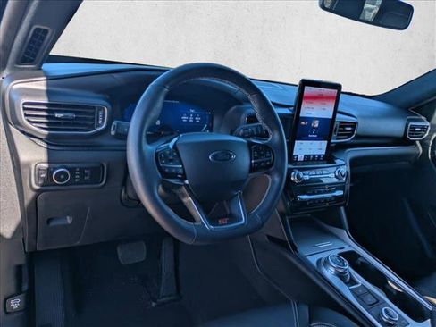 Used 2023 Ford Explorer ST w/ Equipment Group 401A image 10