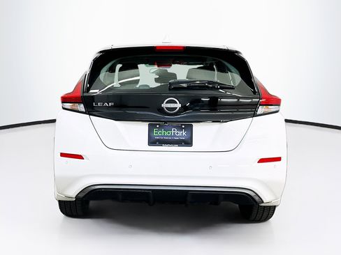 Used 2025 Nissan Leaf S image 7