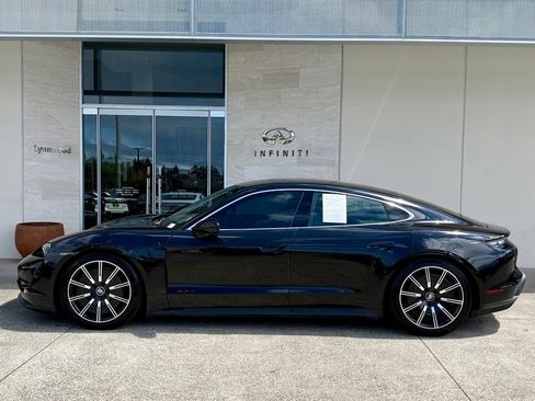 Used 2021 Porsche Taycan 4S w/ Premium Package AWD/4WD image 2